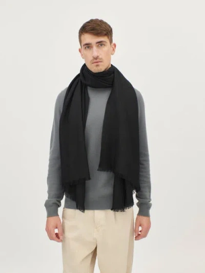 Gobi Cashmere Lightweight Cashmere Woven Scarf In Black
