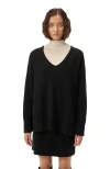 Gobi Mongolian Cashmere Relaxed-fit Cashmere V-neck Sweater In Black
