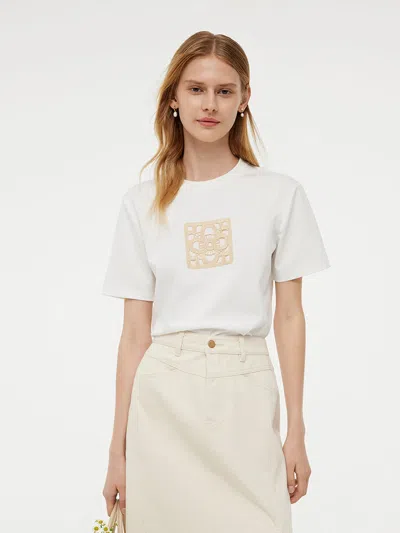 Goelia 100% Cotton Embroidered Women T-shirt In White