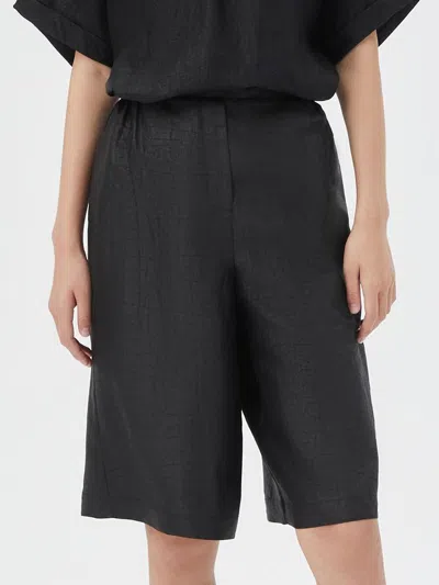 Goelia 18 Momme Xiang Yun Silk Bermuda Shorts In Black
