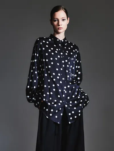 Goelia 22mm Mulberry Silk Polka Dots H-line Unisex Shirt In Blue