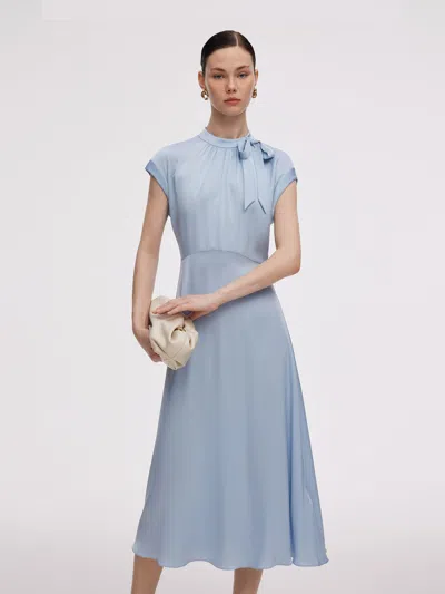 Goelia 22mm Mulberry Silk Women Midi Dress With Two Silk Scarves In Blue