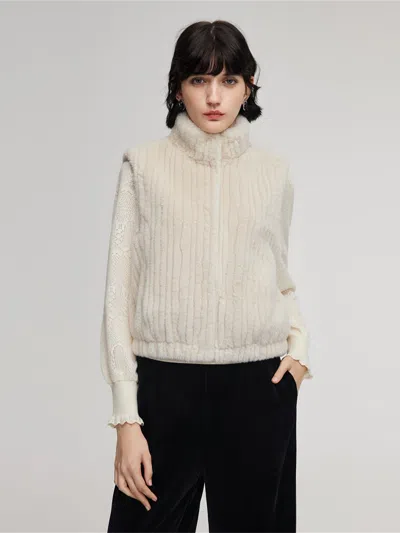 Goelia Eco-friendly Fur Button Up Women Vest In White