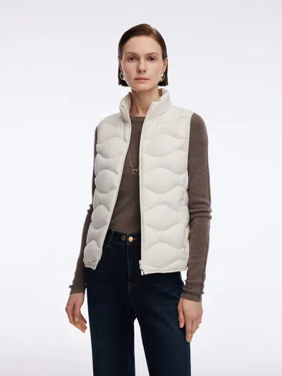 Goelia Lightweight Packable Zip-up Women Goose Down Vest In White
