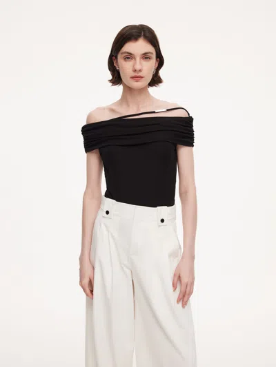 Goelia Lyocell Blend Off Shoulder Women Knit Top In Black