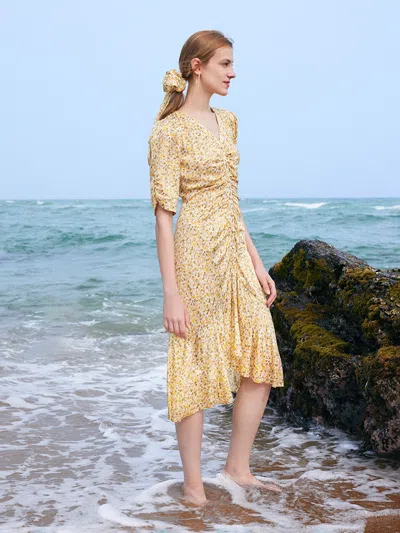 Goelia Pleated Fishtail Floral Midi Printed Dress In Yellow