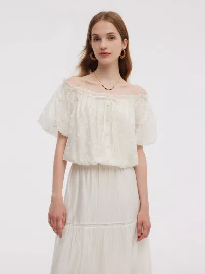 Goelia Tencel Blend Embroidered Women Top In White