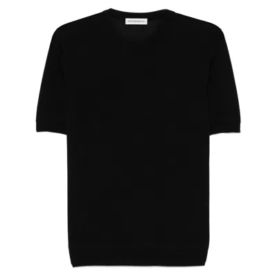 Goes Botanical T Shirts Black