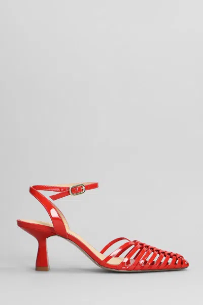 GOLD & ROUGE GOLD & ROUGE DAISY PUMPS
