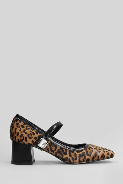 Gold & Rouge Tieli-f Pumps In Animal Print