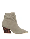 Gold & Rouge Woman Ankle Boots Sage Green Size 7 Leather In Green