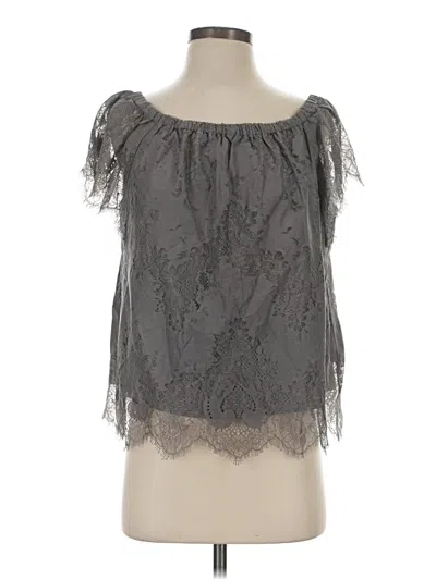Gold Hawk Sleeveless Blouse In Gray