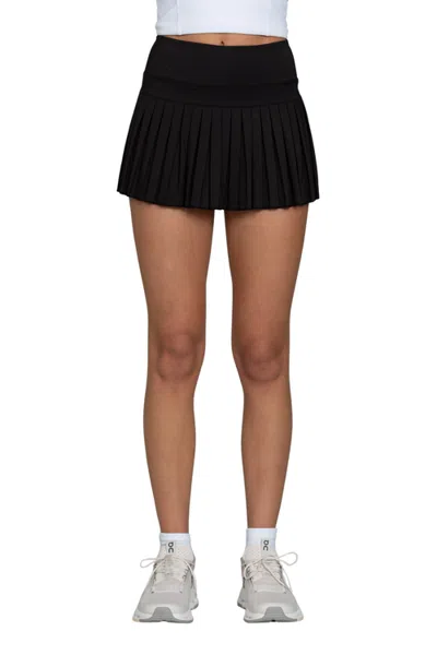 Gold Hinge Pleated Tennis Skirt In Black