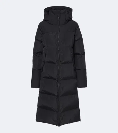Goldbergh Sion Hooded Down Coat In Black