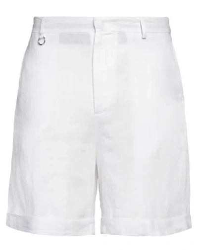 Golden Craft 1957 Man Shorts & Bermuda Shorts White Size 40 Linen In White