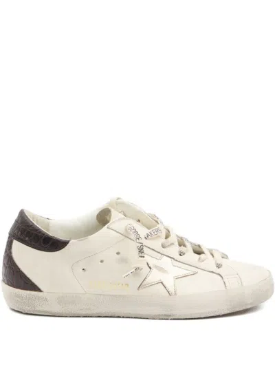 GOLDEN GOOSE CLASSIC LOW-TOP SNEAKERS WITH VINTAGE FINISH