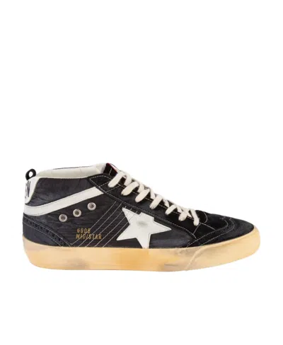 Golden Goose Logo Board Shoes In Black
