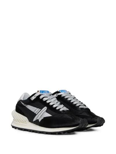 Golden Goose Low-top Sneakers With Mixed Material Upper And Unique Heel Design In White