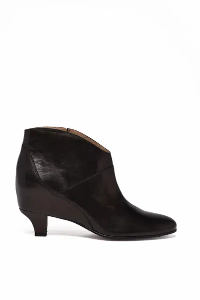 Golden Goose Monterey Boot - Black In Brown