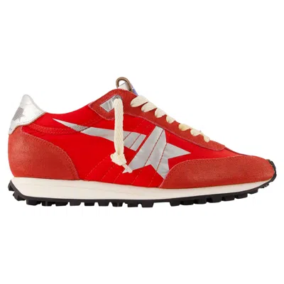 Golden Goose Low Top Sneakers Contrasting Panels In Red