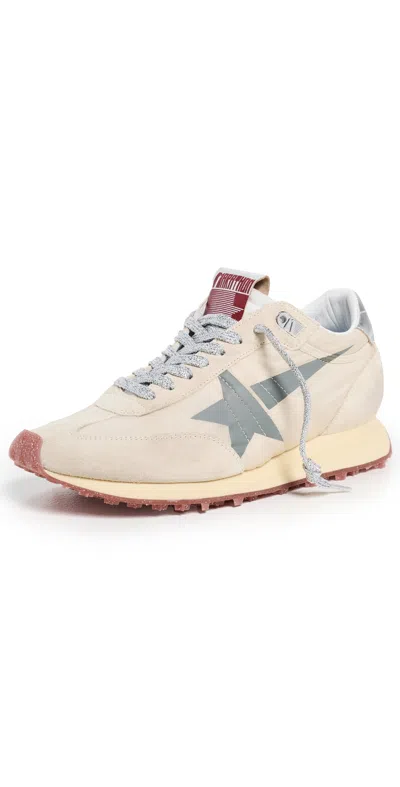 GOLDEN GOOSE RUNNING MARATHON SPUR PRINTED STAR SNEAKERS BEIGE/SILVER