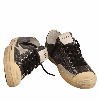 Golden Goose V-star Canvas Trainers In Black