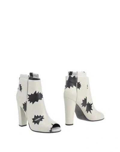 Golden Goose Woman Ankle Boots Ivory Size 8 Soft Leather In White