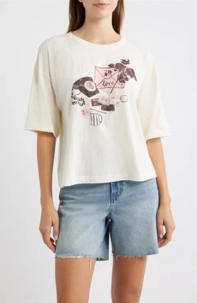 Golden Hour Love Letter Graphic Tee In Marshmallow