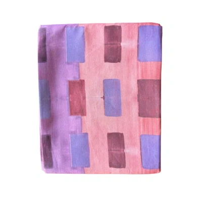 Goldie Home Round Tapestry Tablecloth In Pink