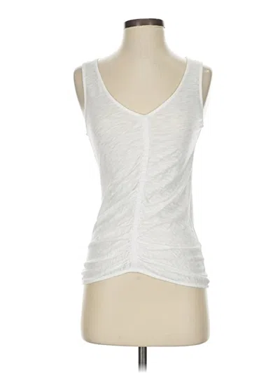 Pre-owned Goldie Tank Top White Solid Pattern V-neck Tops