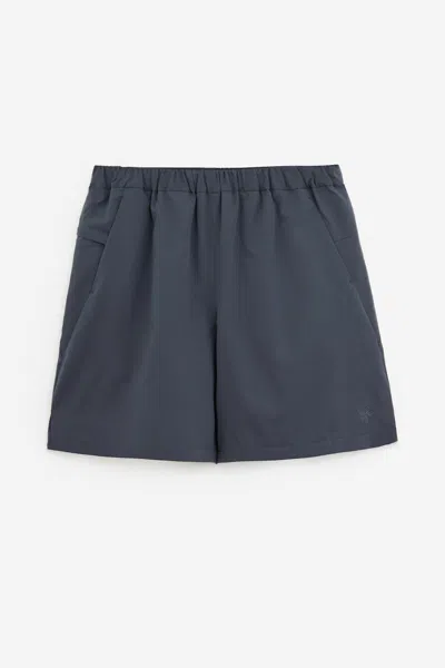 Goldwin All Direction Light Shorts In Blue