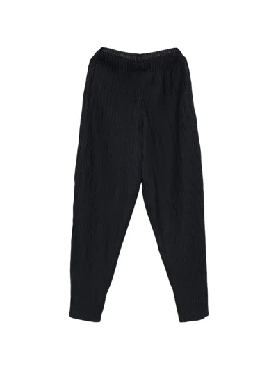 Gongdid Design Pleated Tapered Trousers In Black