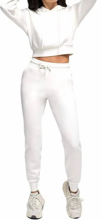 Good American Boyfriend Scuba Sweatpant In White