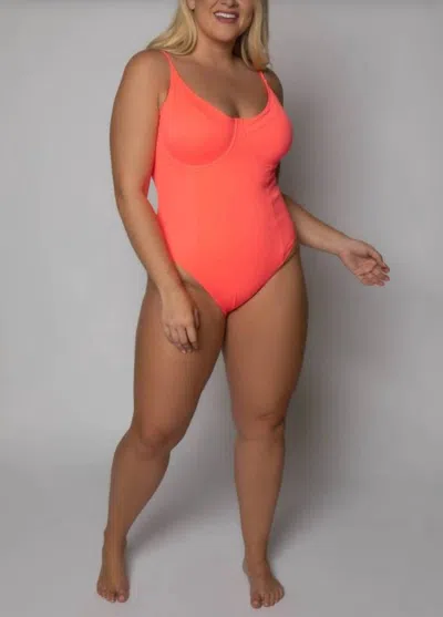 Good American Compression Showoff Swimsuit In Fiery Coral In Pink
