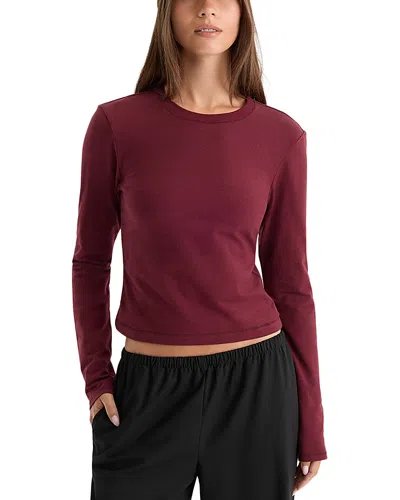 Good American Cotton Stretch Long Sleeve Baby Tee In Burgundy
