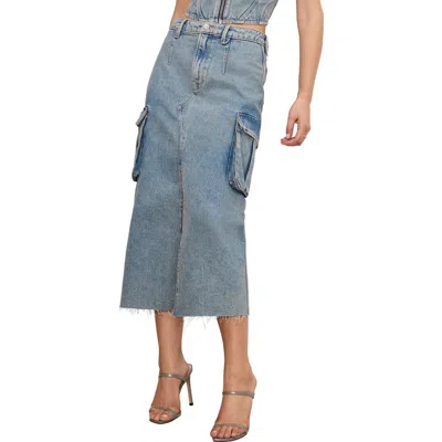 GOOD AMERICAN GOOD AMERICAN FRAYED HEM DENIM CARGO SKIRT