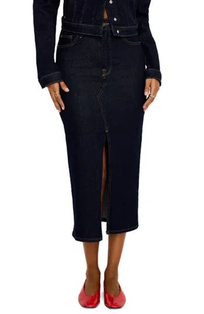 Good American Front Slit Denim Midi Skirt In Indigo716