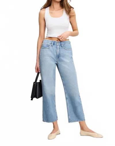 Good American Good 90's Crop Relaxed Jeans In Medium Light Blue Wash In White