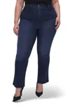 Shop Good American Good Curve Straight Jean In Indigo537 In Blue