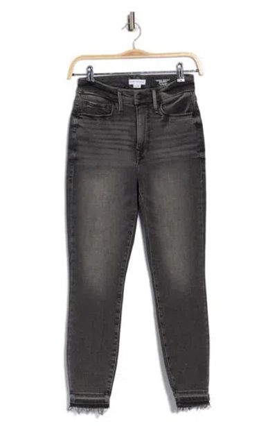 Good American Good Waist Release Hem Crop Skinny Jeans In Black