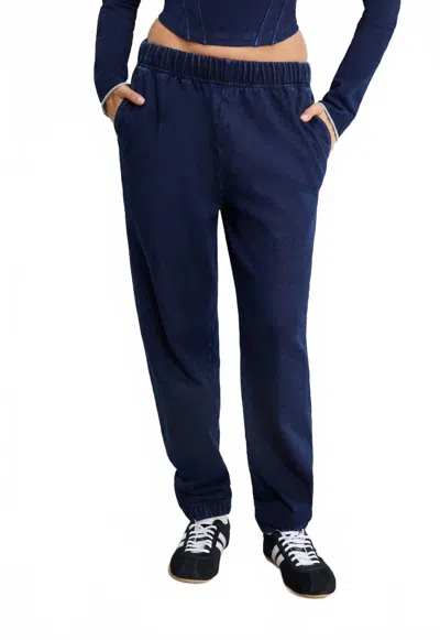 Good American Jeanius Boyfriend Sweatpants In Indigo1029 In Blue