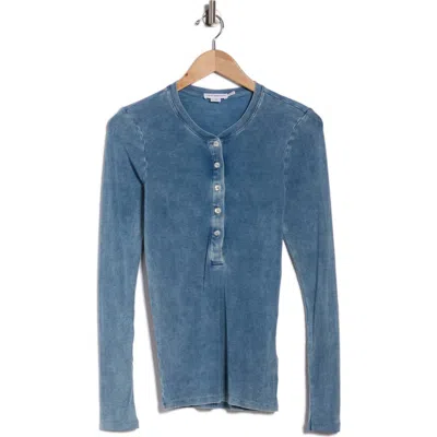 Good American Jeanius Fitted Henley Top In Multi