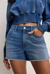 Good American Jeanius Good 90s Short In Indigo900