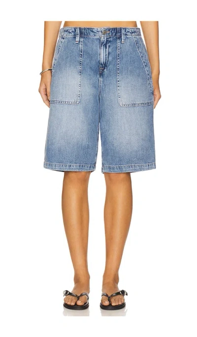 Good American Lite Linen Bermuda Short In Blue