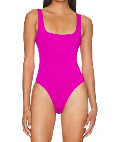 GOOD AMERICAN MODERN TANK SCUBA BODYSUIT IN FUCHSIA