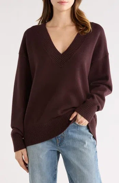 Good American Oversize V-neck Sweater In Bark003
