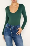Good American Scuba Long-sleeve Scoop-neck Bodysuit In Green