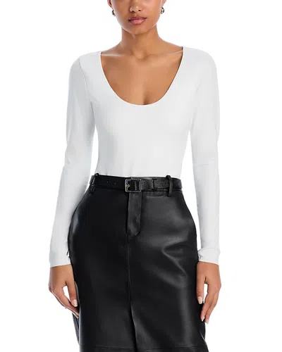 Good American Scoop Neck Bodysuit In White