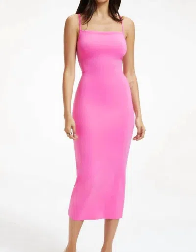 Good American Scuba Midi Dress - Plus In Pink
