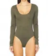 Good American Scuba Scoop Long Sleeve Bodysuit In Fatigue In Green